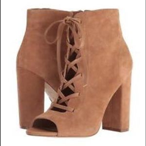 EUC Sam Edelman lace up booties Suede 8.5 camel